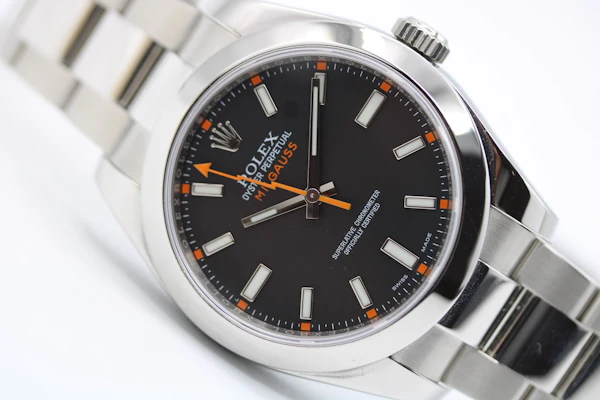 Rolex Milgauss 116400GV Box and Papers 2015 - image 12