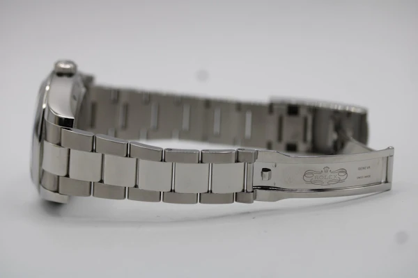 Rolex Milgauss 116400GV Box and Papers 2015 - image 10