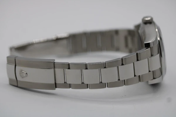 Rolex Milgauss 116400GV Box and Papers 2015 - image 13