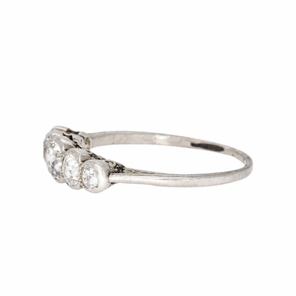 Art Deco Diamond Ring - image 3