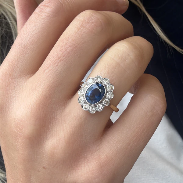 Sapphire Diamond Cluster Ring - image 2