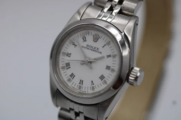 Rolex Oyster Perpetual 67180 - image 3