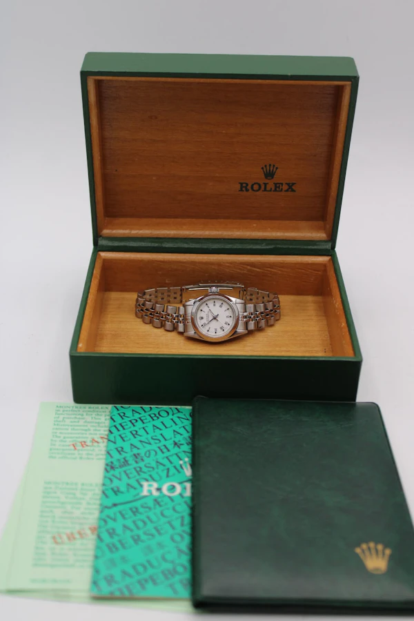 Rolex Oyster Perpetual 67180 - image 2