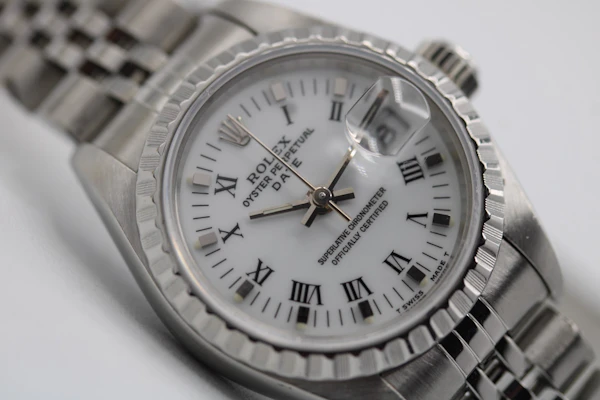 Rolex Oyster Perpetual 69240 - image 2