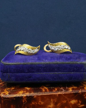 Downstairs in Grays: A very fine pair of Vintage Diamond & 18 Carat Yellow Gold (marked) Earrings, English, Circa 1980.