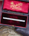 Downstairs at Grays: A very fine Antique Art Deco Diamond Bar Brooch, Circa 1930 - image 1