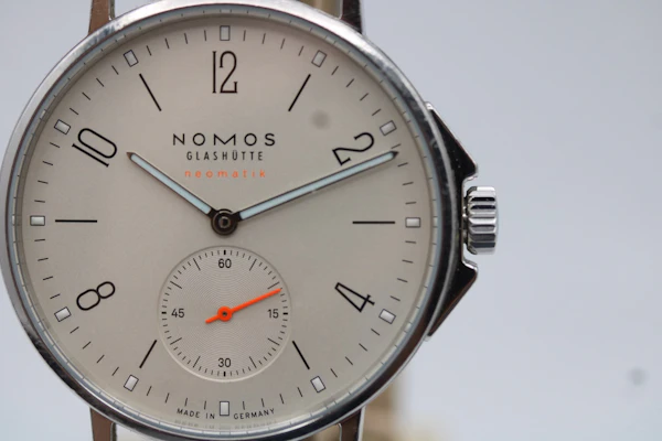 Nomos Ahoi Neomatik 560 Full Set 2022 Unpolished - image 8