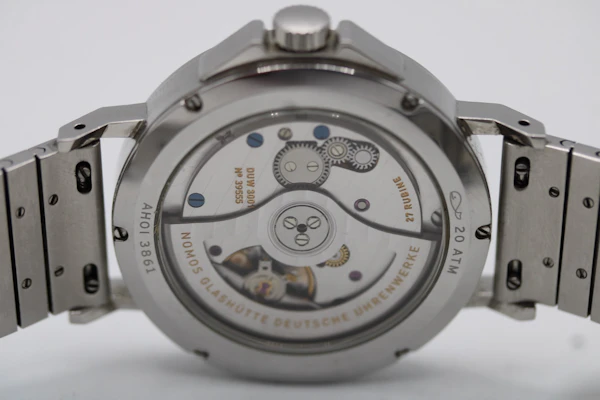 Nomos Ahoi Neomatik 560 Full Set 2022 Unpolished - image 10
