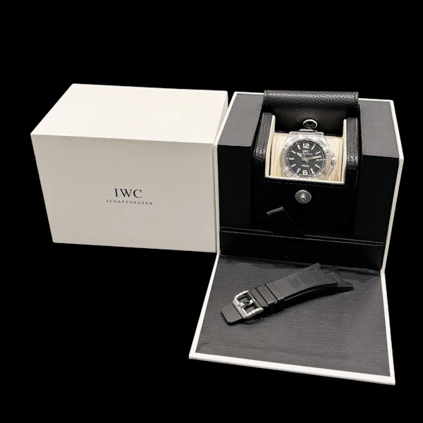 IWC INGENIEUR AUTOMATIC 46mm with BOX AND EXTRA SPARE RUBBER STRAP - IW323604 - image 6