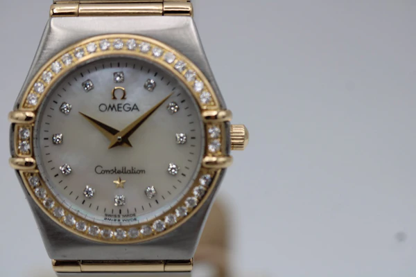 Omega Constellation 25.5mm 1277.75.00 with papers 2001 - image 5