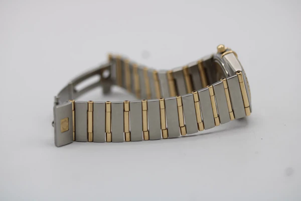 Omega Constellation 25.5mm 1277.75.00 with papers 2001 - image 12