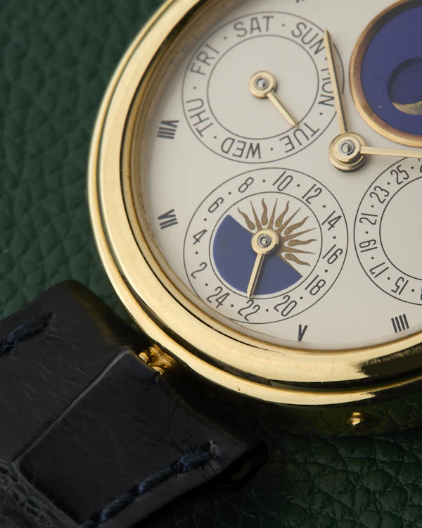 Gérald Genta Day-Date Ref. G2826.4 Moonphase 18K Yellow Gold - image 7