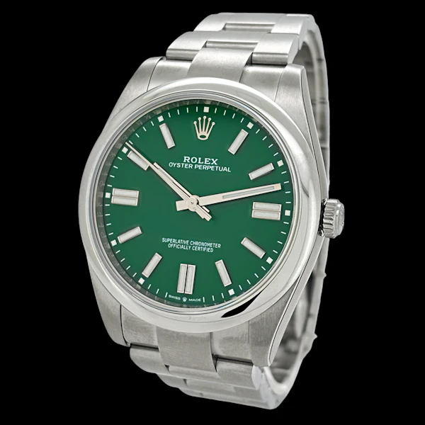 ROLEX OYSTER PERPETUAL 41 GREEN FULL SET FULL STICKERS 2023 - 124300-0005 - image 1