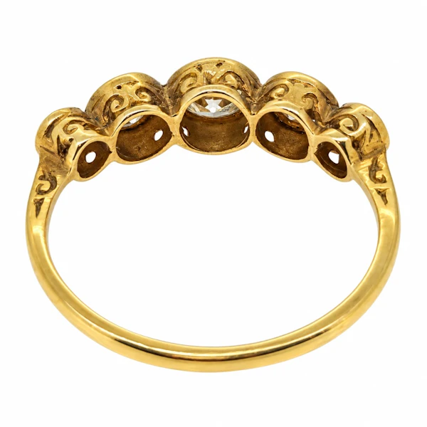 Old cut diamond 5 stone ring, 18 carat yellow gold - image 2