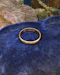 Downstairs at Grays: A very fine 22 ct, Yellow Gold Wedding Ring, weighing 2.3 gr and currently sized to N 1/2, Hallmarked Chester England 1933. - image 3
