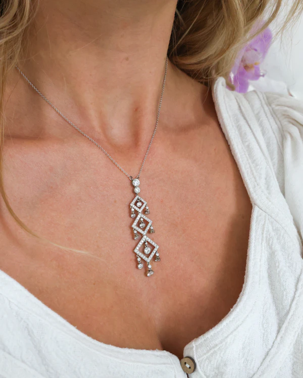 Modern Diamond and Platinum Pendant with Chain, 2.73 Carats - image 6