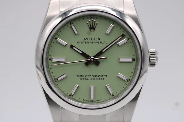 Rolex Oyster Perpetual 34mm 124200 Pistachio 2026 Full Unworn Set - image 2
