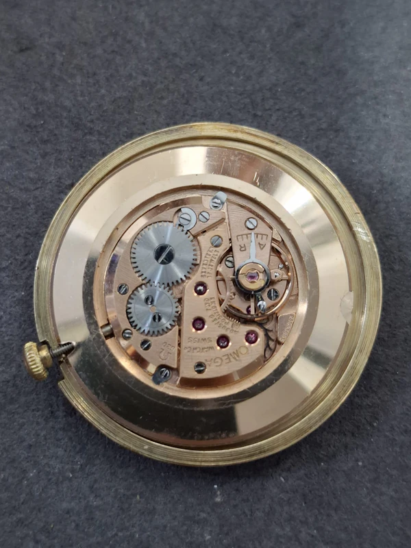 Omega Vintage Cal 620 9ct Gold - 3115487 Case Marked - image 12