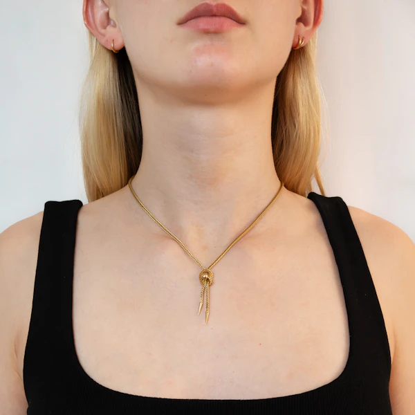 9ct Frayed Chain - image 2
