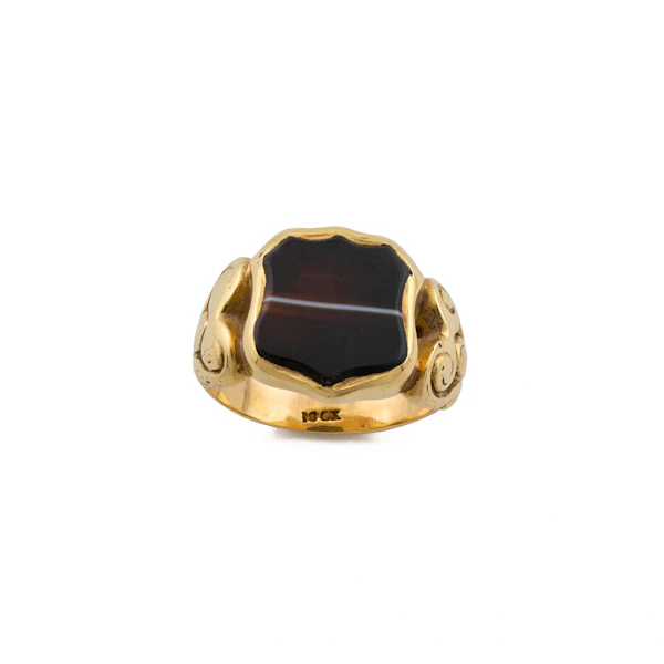 Art Nouveau Banded Agate Shield Signet Ring in 10ct Gold, Spectrum Antiques - image 2