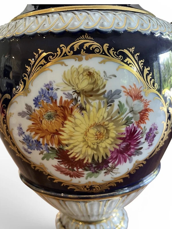 Pair of Meissen vases - image 4