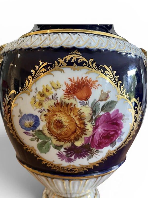 Pair of Meissen vases - image 5