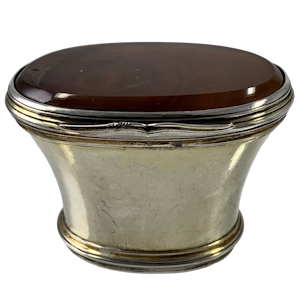1720 silver and agate snuffbox