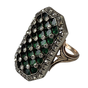 1780 enamelled gold ring with diamonds