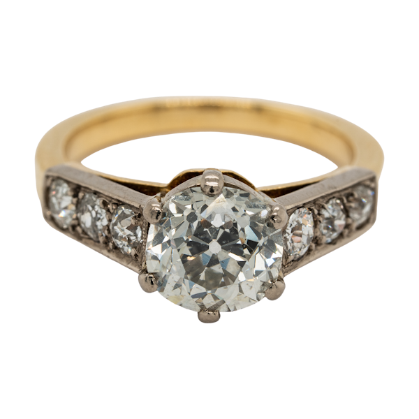 Victorian diamond solitaire ring of 2.15 ct est. plus diamond shoulders total 0.5 ct est. - image 1