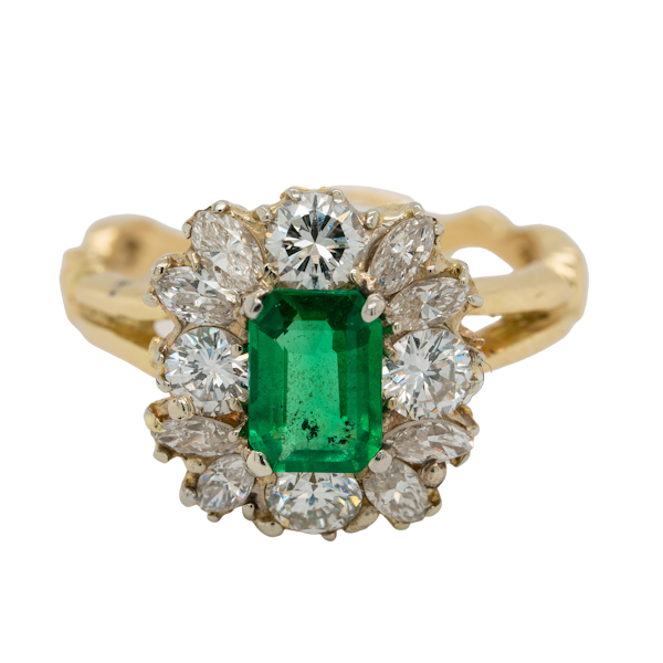 Emerald and diamond rectangular cluster  ring - image 1