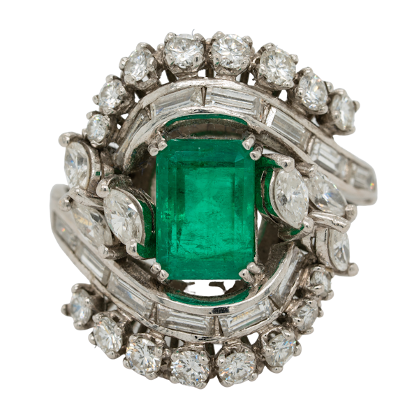 Emerald and diamond fancy cluster ring in platinum - image 1