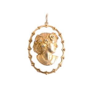 Vintage Cameo Pendant