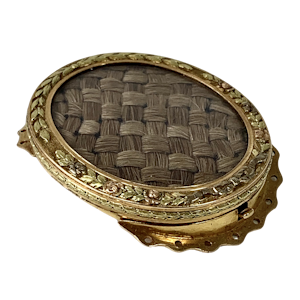 1780 Paris gold clasp