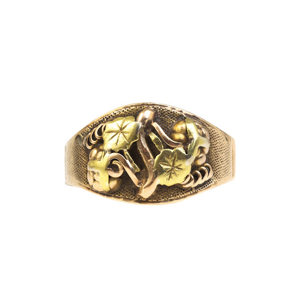 An American Arts and Crafts Gold Ring - image 1
