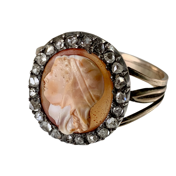 eighteenth century cameo ring with diamonds - image 1