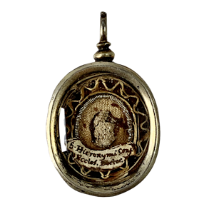 Silver gilt reliquary with Papal arms