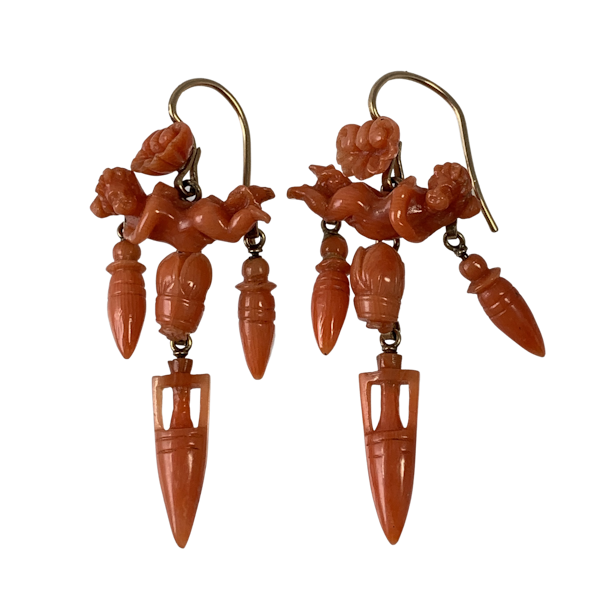 Pair of ca 1820 coral earrings - image 1