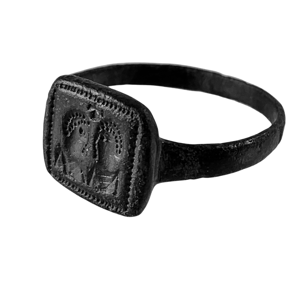 Byzantine bronze ring - image 1