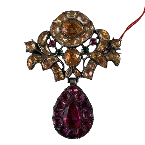 Eighteenth century Portuguese silver brooch set with topaz - image 1