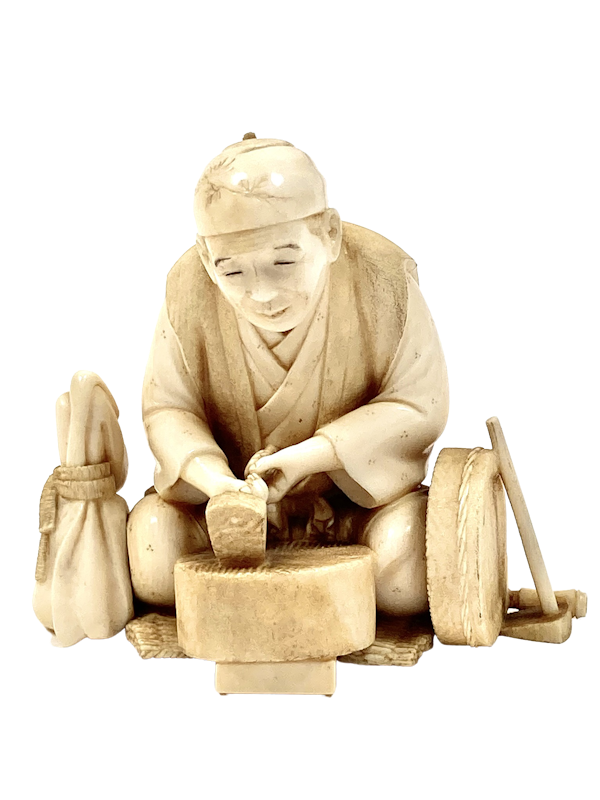 Okimono of an artisan - image 1