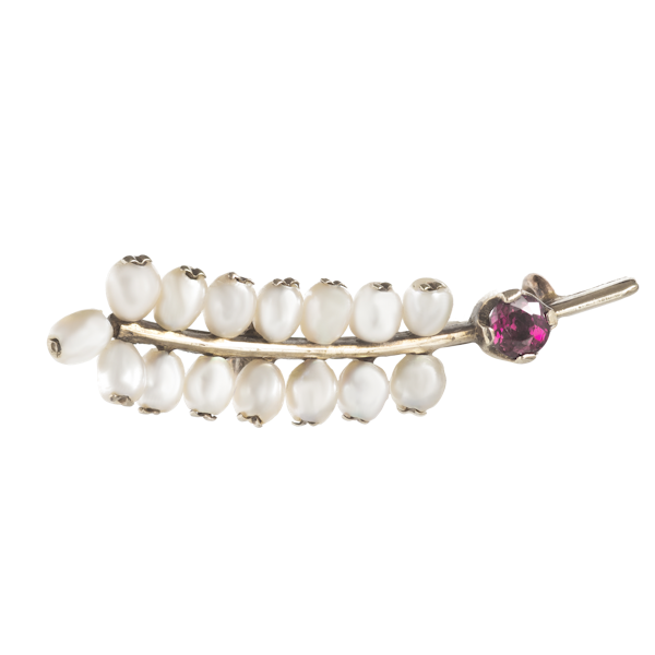 A Pearl Ruby Brooch in its original box - image 1