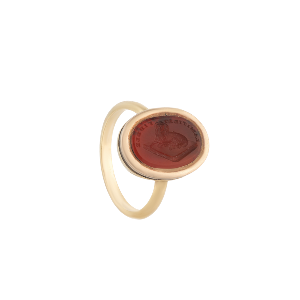 An Intaglio Gold Ring - image 1
