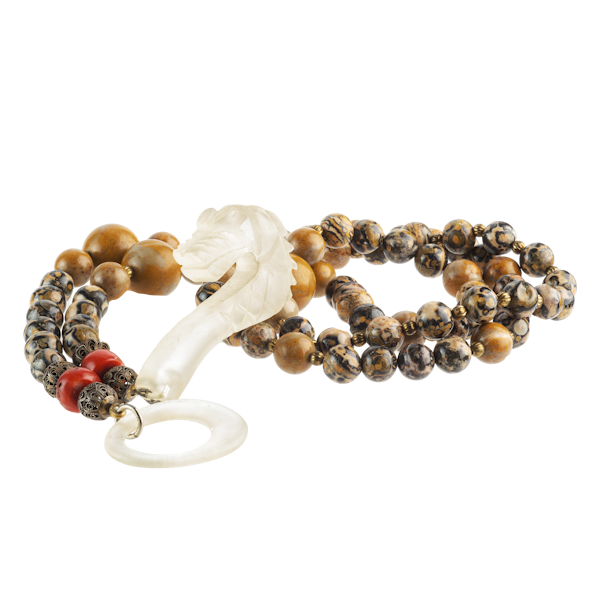 A Necklace of Agate Beads with Rock Crystal Dragon Hook - image 1
