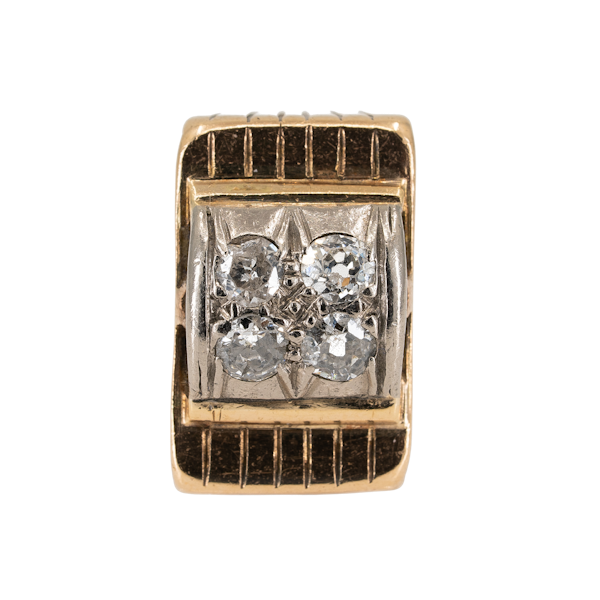 Diamond cluster ring in architectural style - image 1