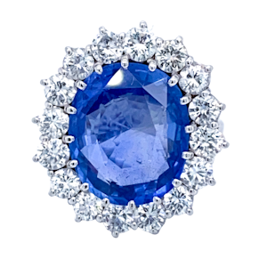 Large sapphire and diamond cluster ring. Certificated