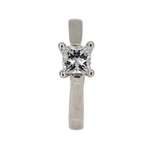 Diamond solitaire ring, princess cut. Certificated