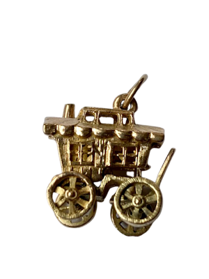 9ct gold fortune teller in opening caravan charm. Sprectrum