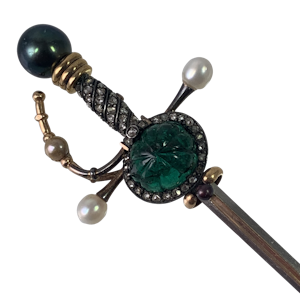 Brooch with carved Mughal emerald and diamonds