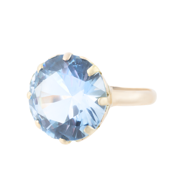 A Gold Ice Blue Spinel Ring - image 1