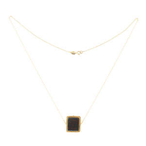 A Gold Agate Pendant